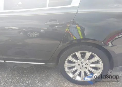 2010 Lincoln Mks z USA, uszkodzony, nr VIN 1LNHL9DR3AG607876